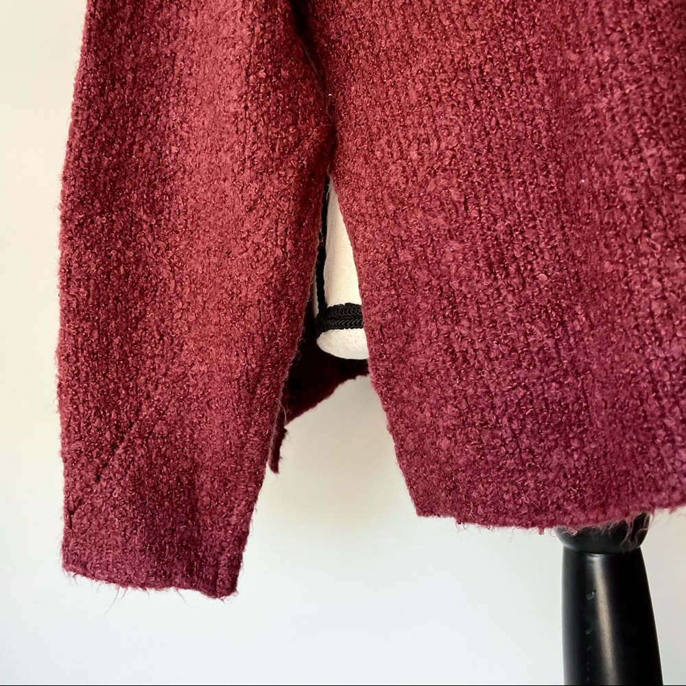 UO Pullover Sweater V-neck Berry Soft - Picture 12 of 16